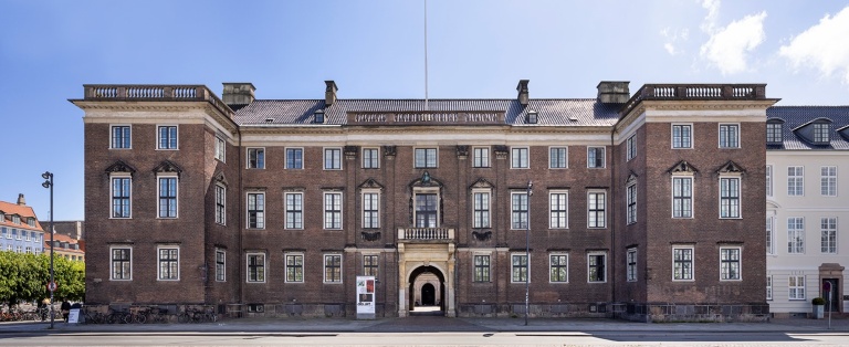 Kunstakademiets facade mod Kgs. Nytorv