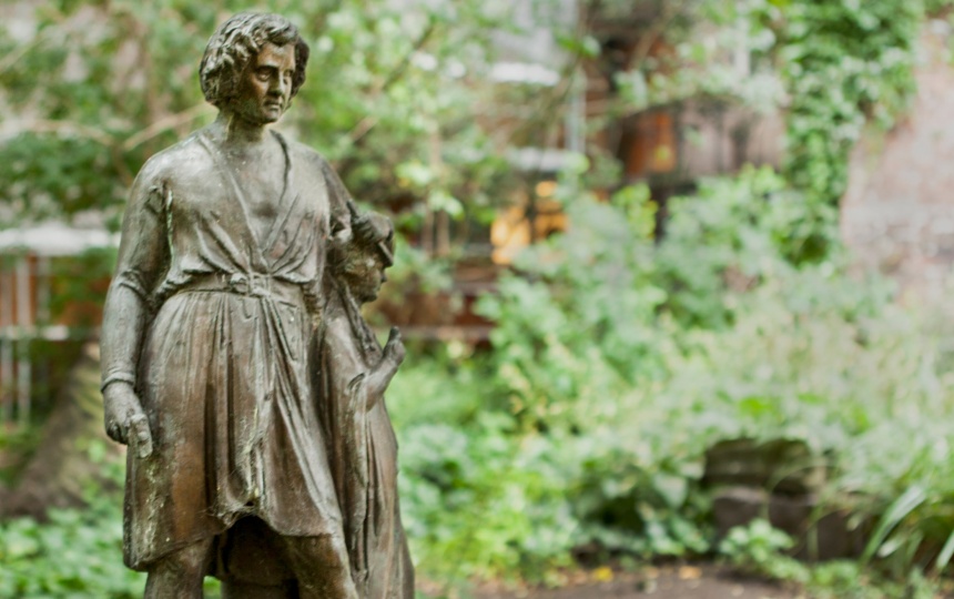 Bronzestatue i Billedhuggerhaven